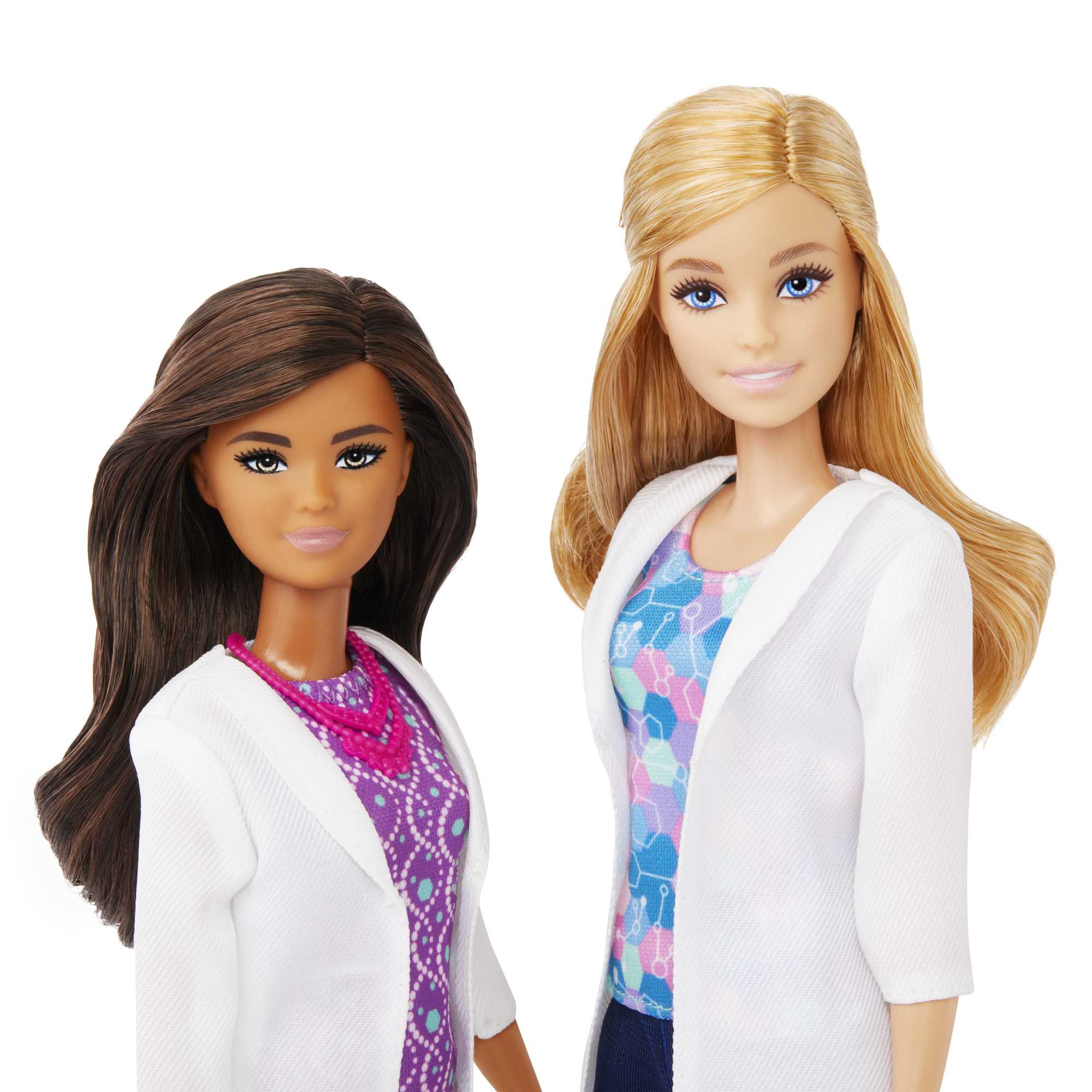 Barbie Science Lab Playset With 2 Dolls, Lab Bench And 10+ Accessories - Image 3
