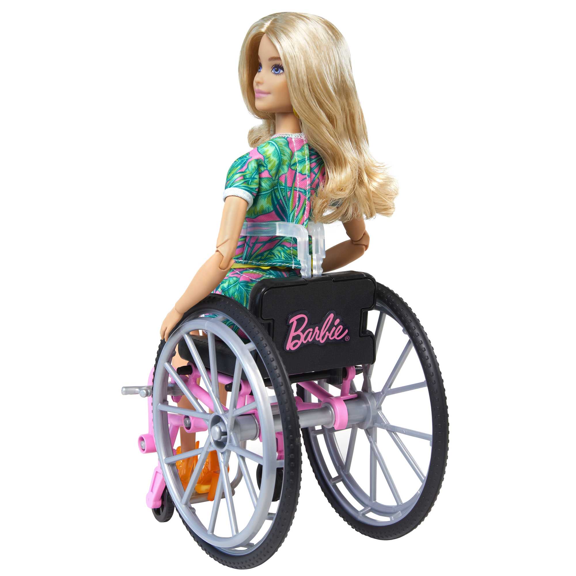 Barbie Doll And Accessory #165 - Image 5