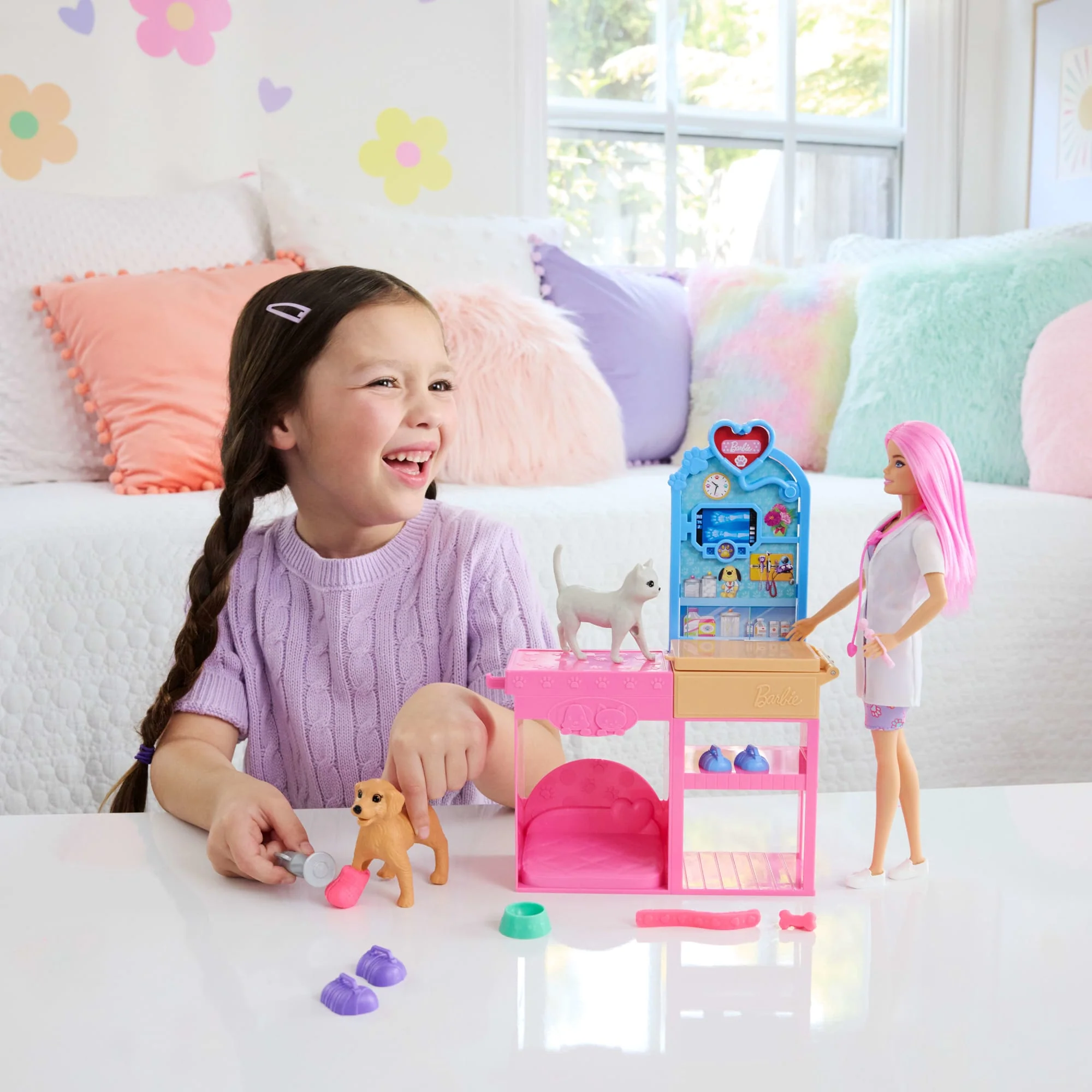 Barbie Fast Cast Veterinarian Clinic Playset With Pink Colored Hair Fashion Doll, Vet Furniture & 10+ Accessories - Image 2