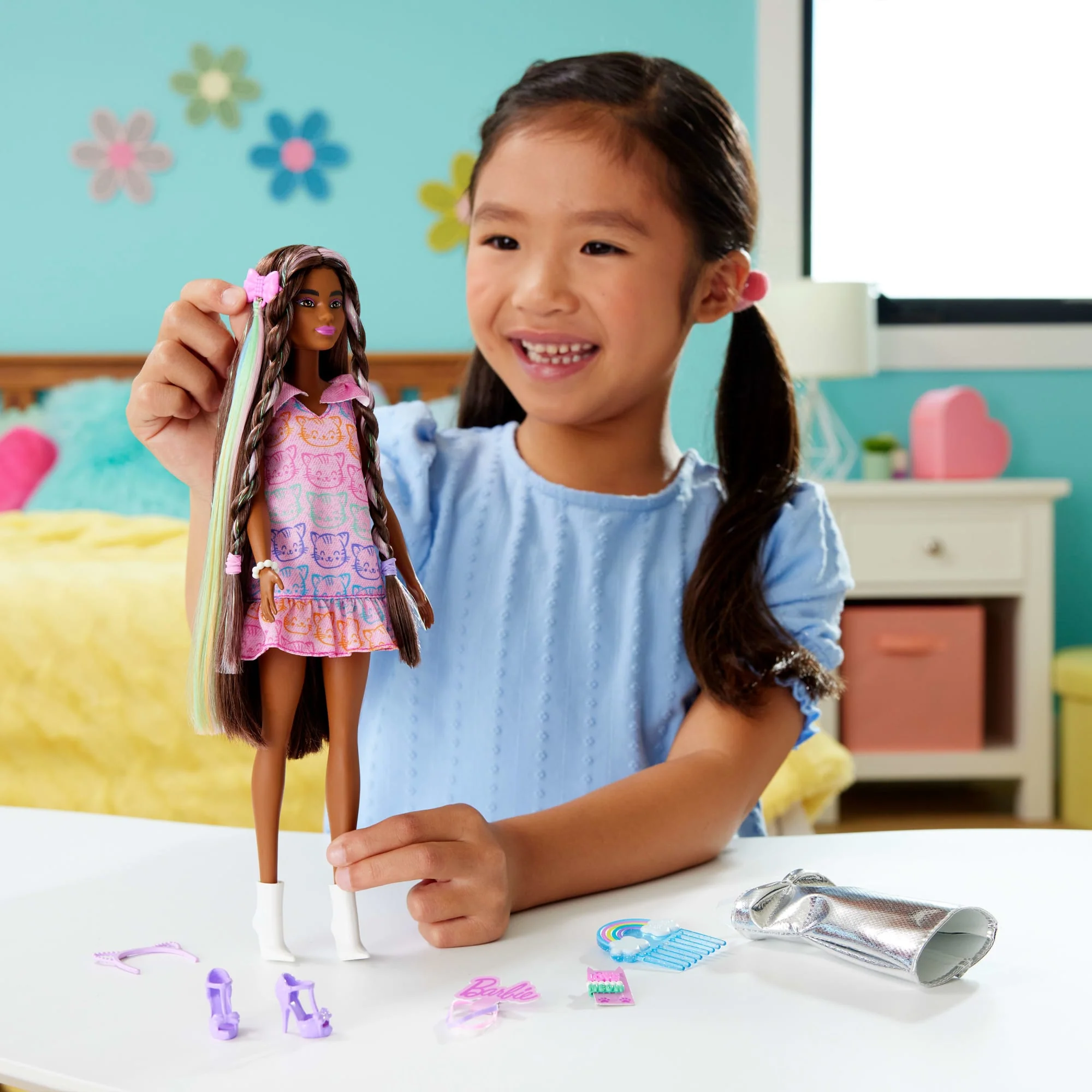 Barbie Fun & Fancy Doll & Accessories, Brunette Fashion Doll With Extra-Long Hair & 2 Looks - Image 2