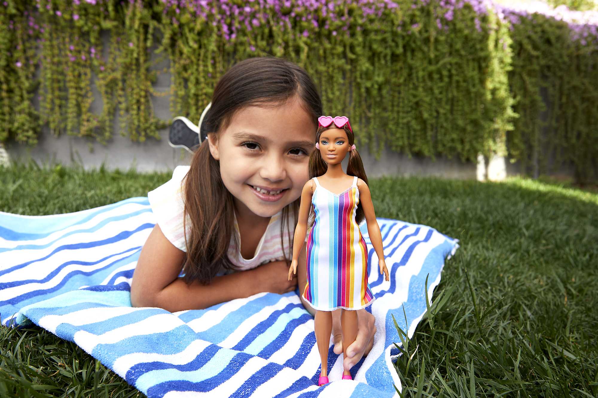 Barbie Loves The Ocean Doll (11.5-in) Made From Recycled Plastics - Image 2