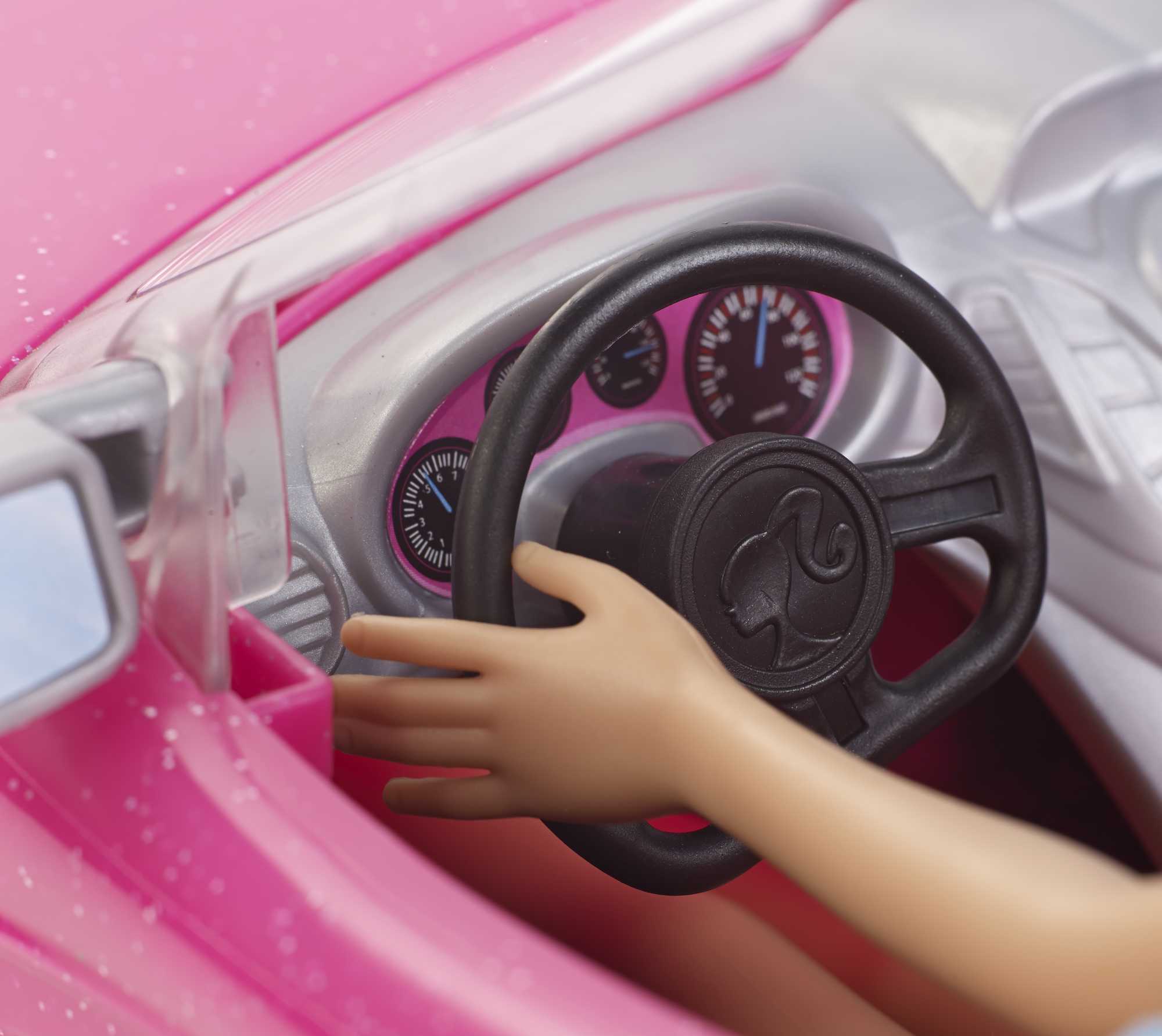 Barbie Poupée Barbie et Son Cabriolet - Image 3