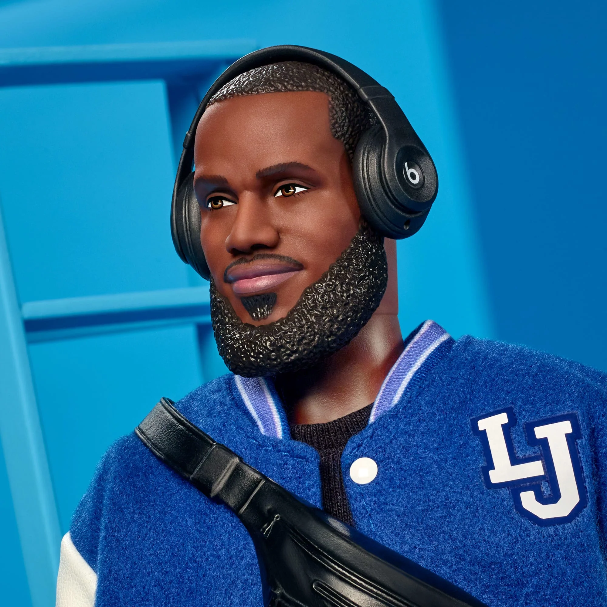 Barbie Poupée Lebron James Kenbassadors Avec Accessoires - Image 3
