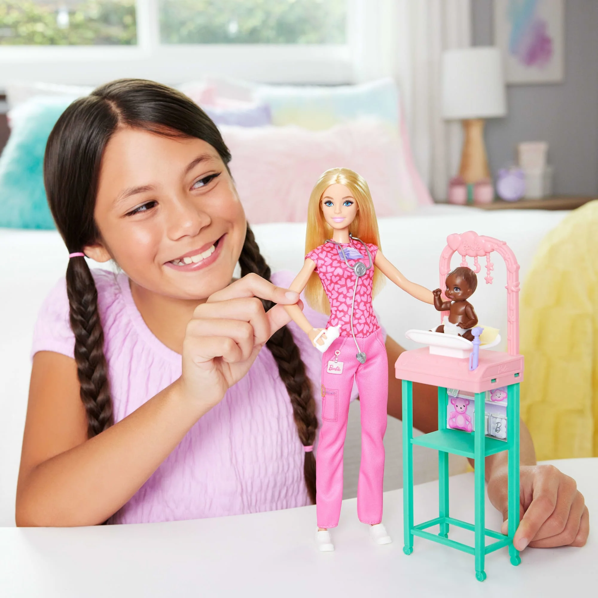 Poupée Barbie Pédiatre Avec Poupée Mode Blonde, 1Poupée Bébé, Meubles et Accessoires - Image 2