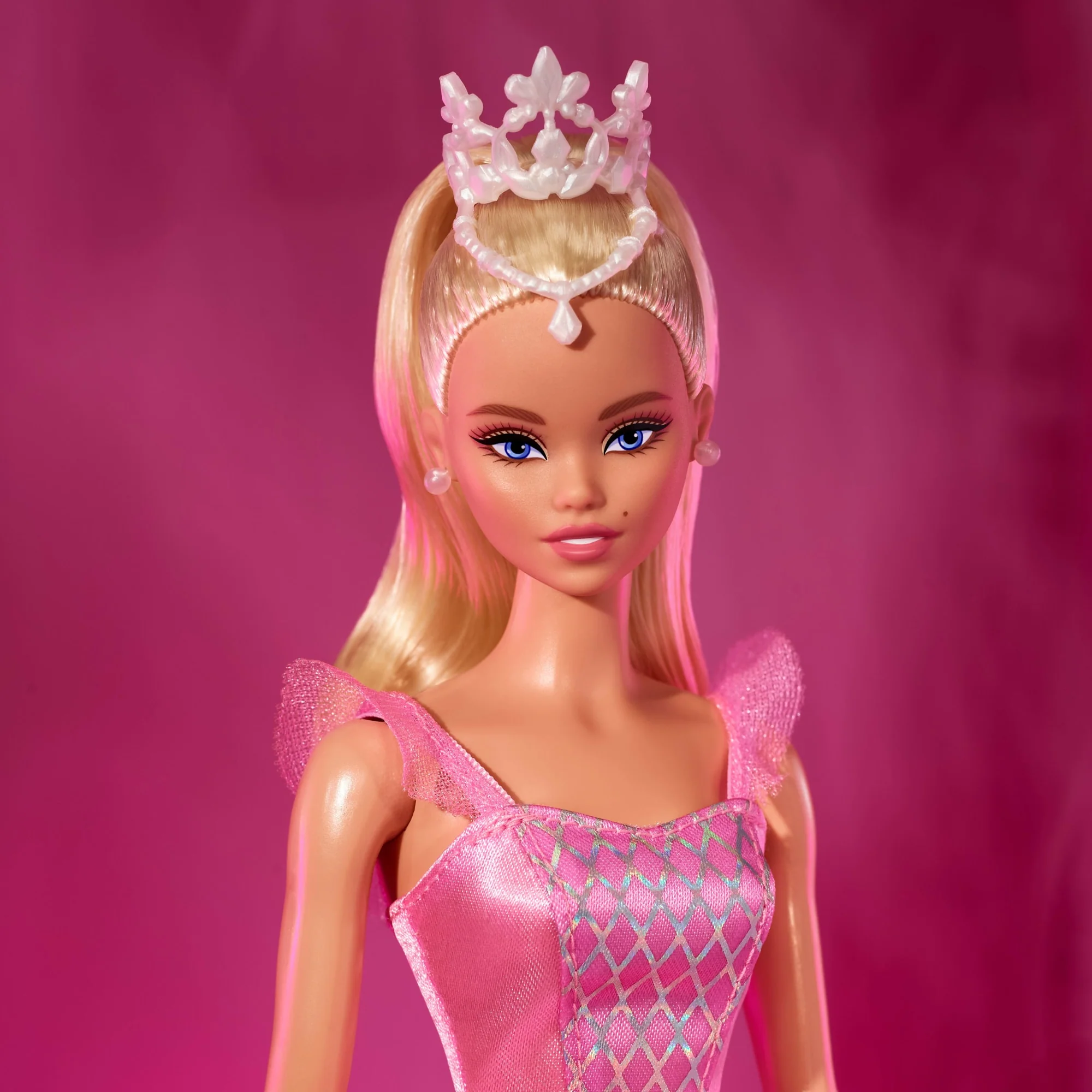 Barbie Signature Ballet Wishes Doll, Collectible Fashion Doll in Satiny, Pink Tutu - Image 3