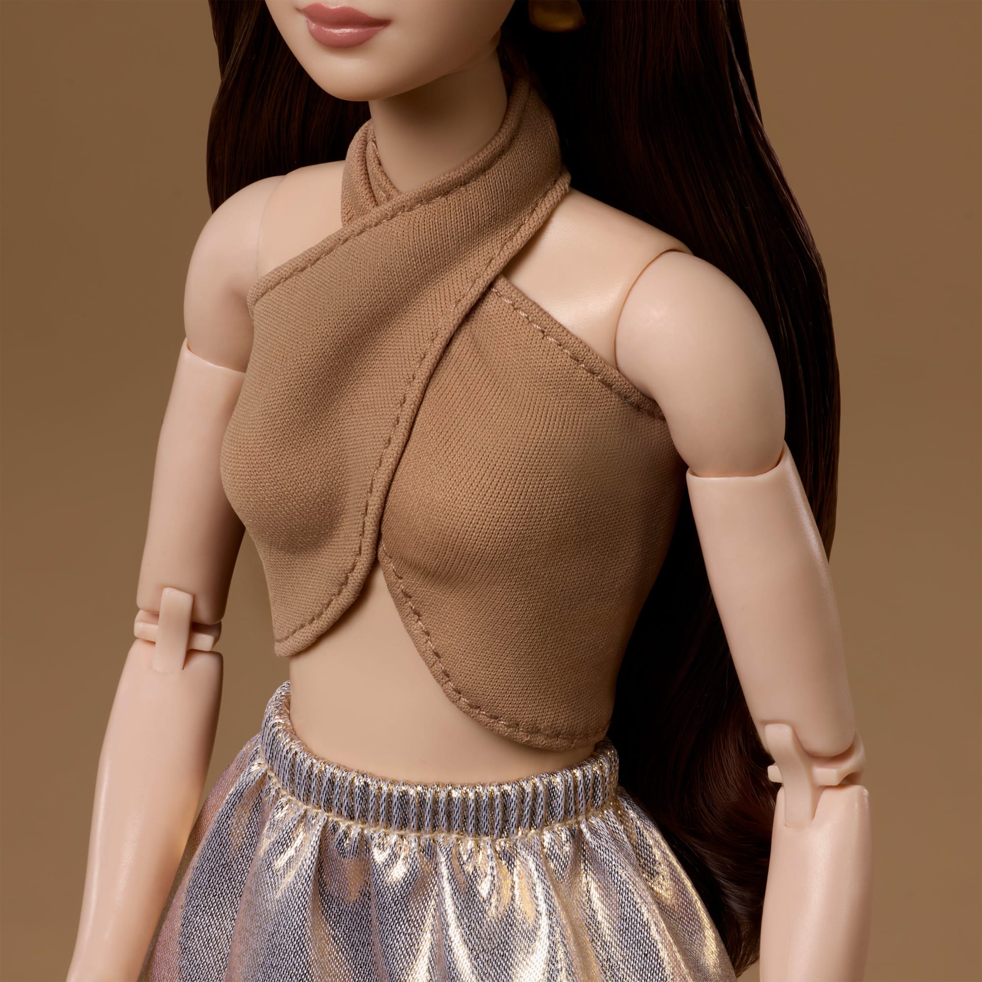 Barbie Signature Barbie Basics - Calcas Dourada - Image 4