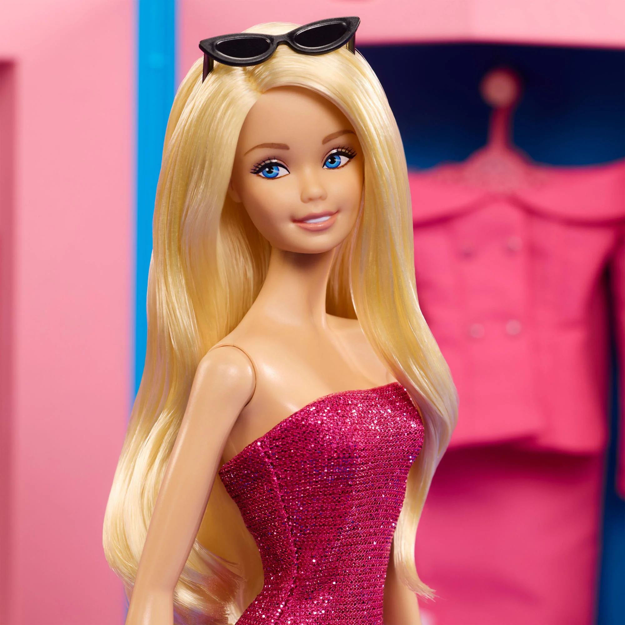 Barbie Signature Styled By Andrew Mukamal Poupée Barbie Avec 3 Tenues Pour Le Jour et La Nuit et Accessoires - Image 5