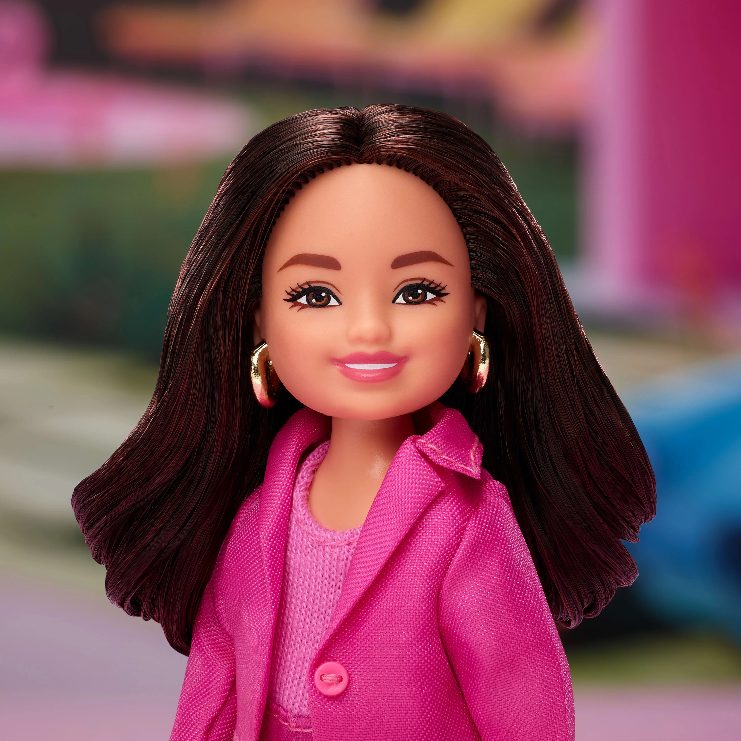 Barbie The Movie Chelsea Collectible 4-Pack Dolls, Includes Barbie, Ken, President Barbie, & Gloria Characters - Image 5