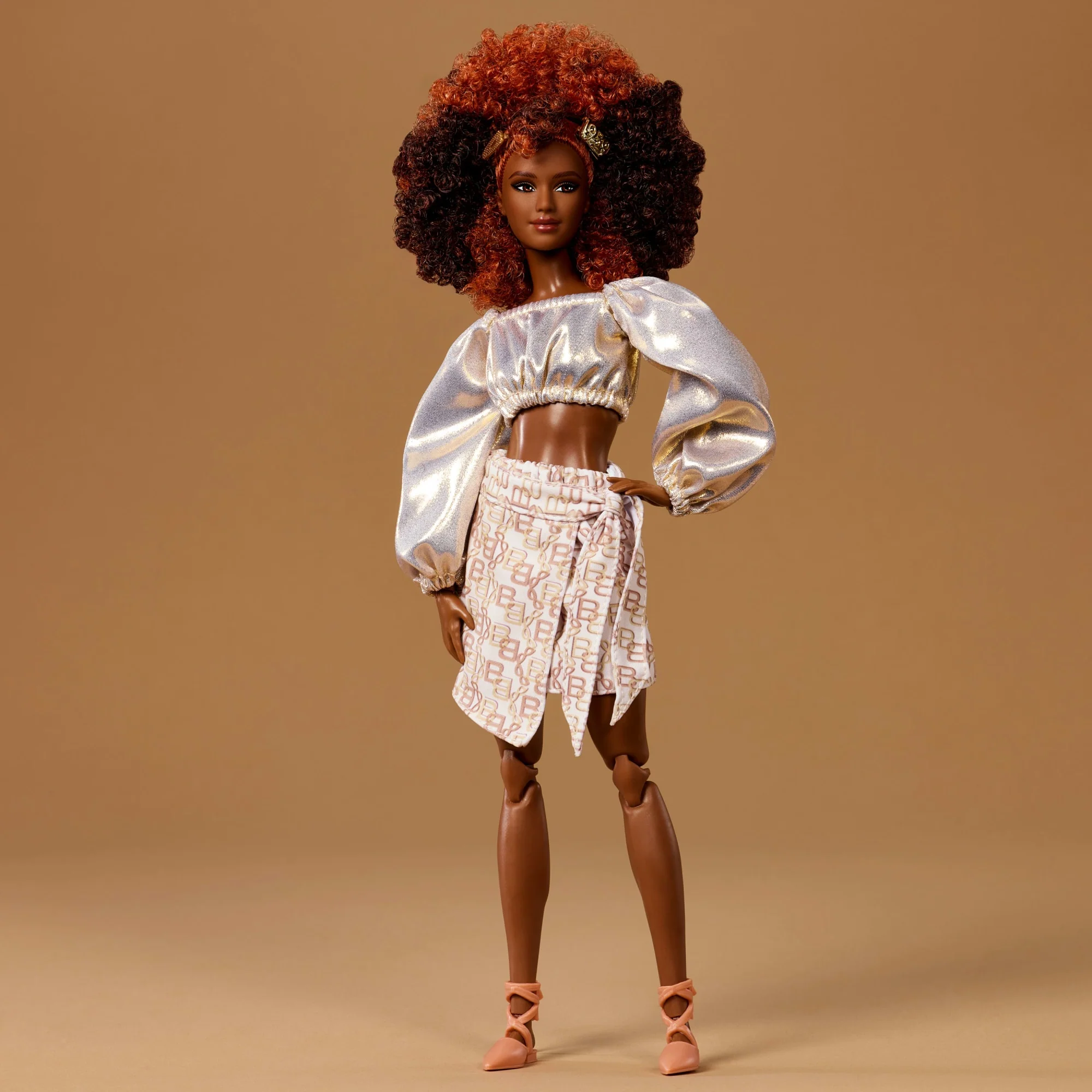 Barbie You Create Barbie Basics Neutral Kit 002, Customizable Fashion Doll & Universal-Fit Clothing - Image 2