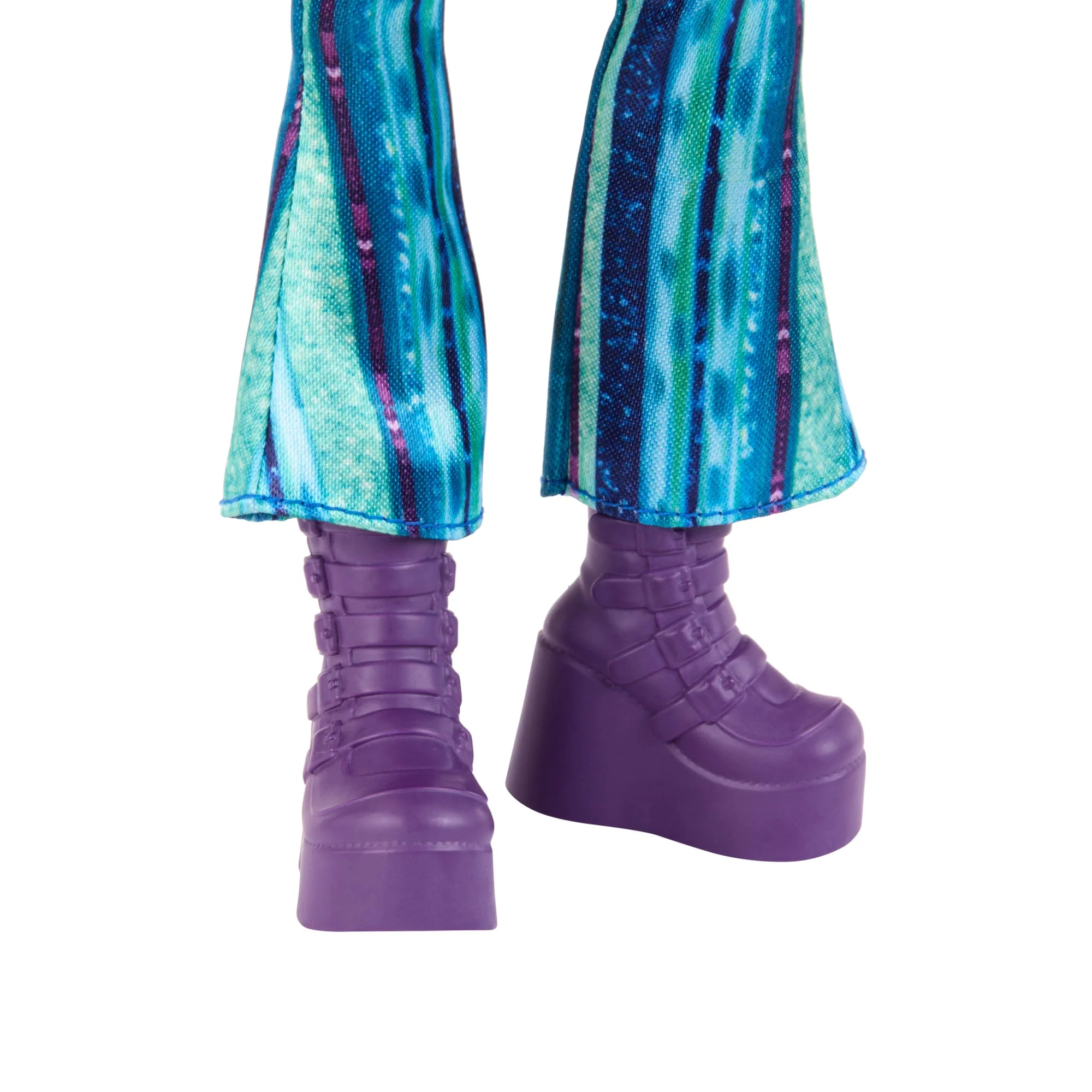 Disney descendants: The Rise Of Red Uliana, Sur Cadette D’Ursula - Image 5