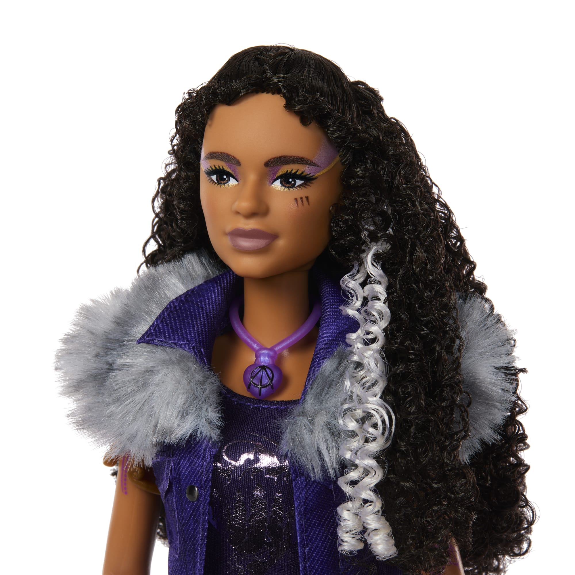 Disney Zombies 4: Dawn Of The Vampires Willa Lykensen Doll With Movie-inspired Outfit & Accessories - Image 3