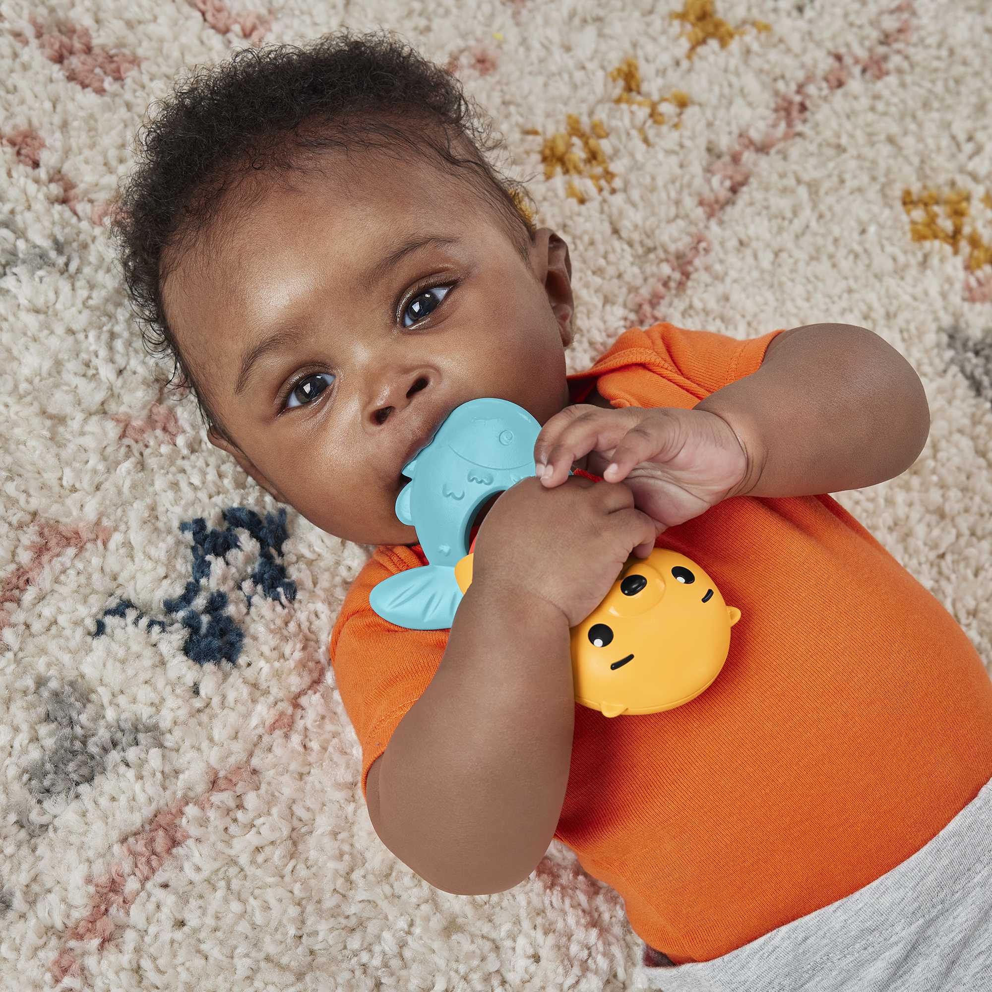 Fisher-Price Baby Chocalho para Bebês Sensimals Leopardo - Image 3