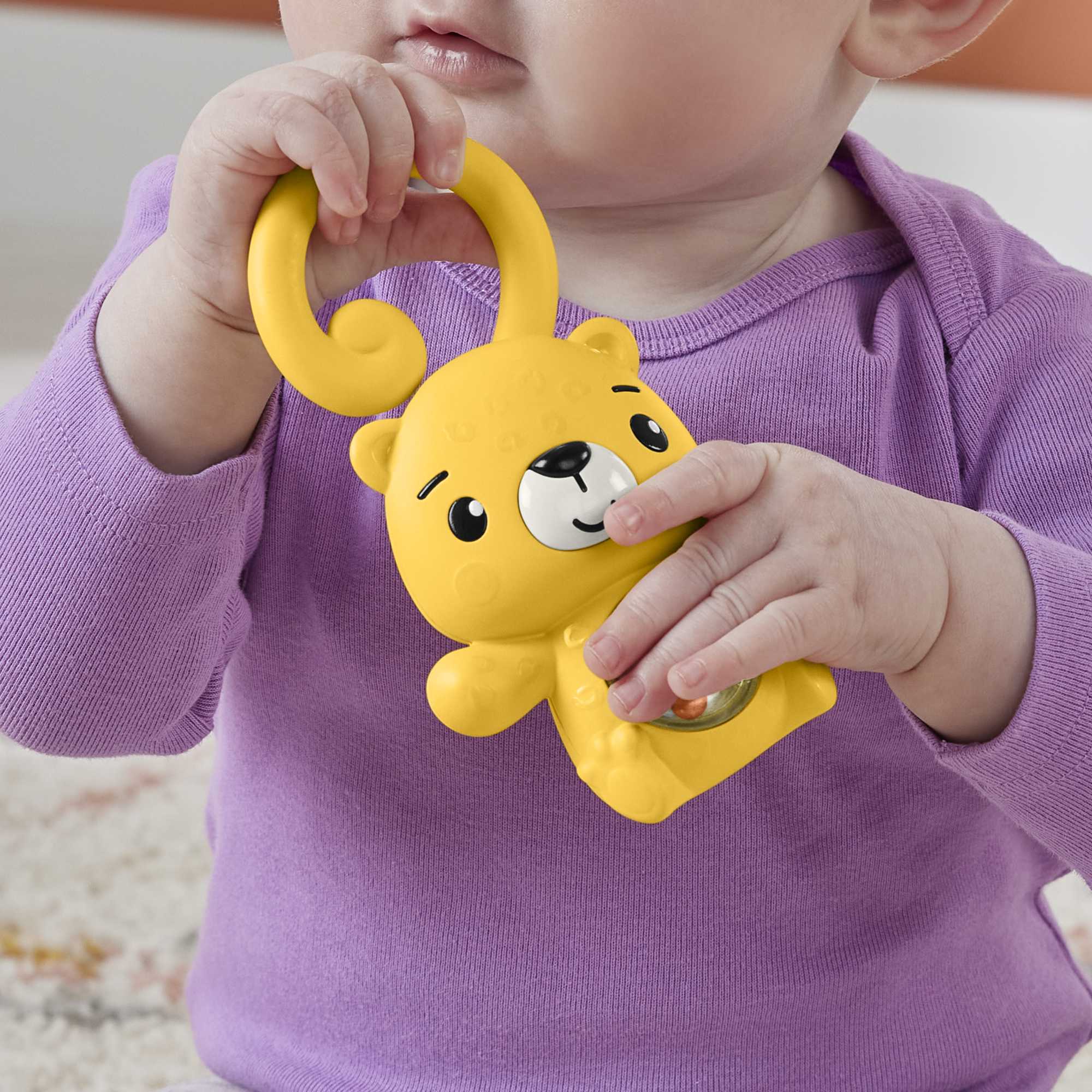 Fisher-Price Baby Chocalho para Bebês Sensimals Lontra - Image 4
