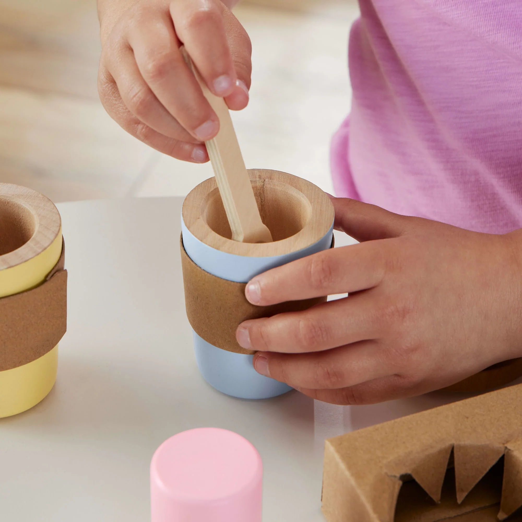 Fisher-Price  Coffret Café Pour Emporter en Bois, 15Éléments - Image 3
