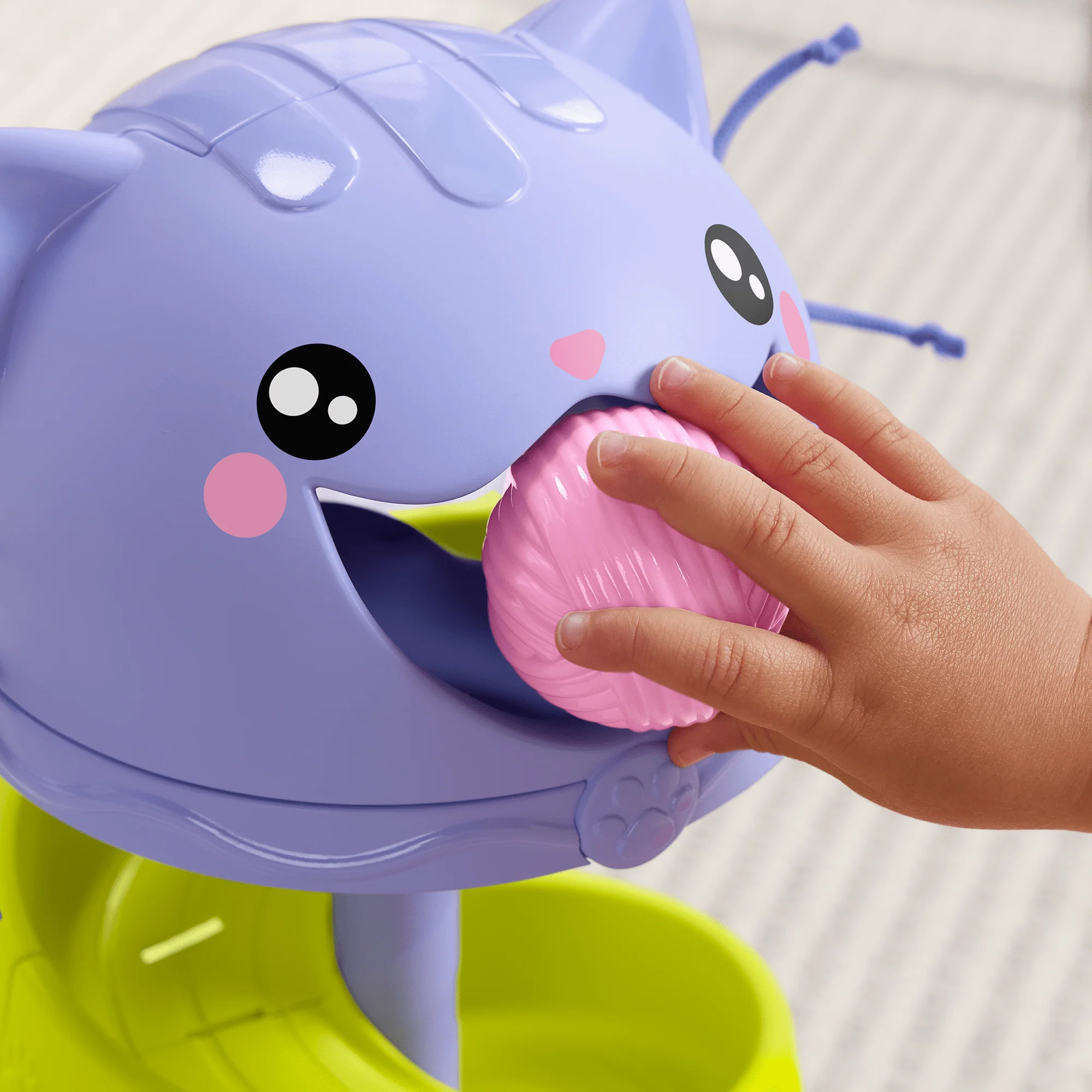 Fisher-Price Juguete para Bebés Gatito Pelotitas Rodantes - Image 4