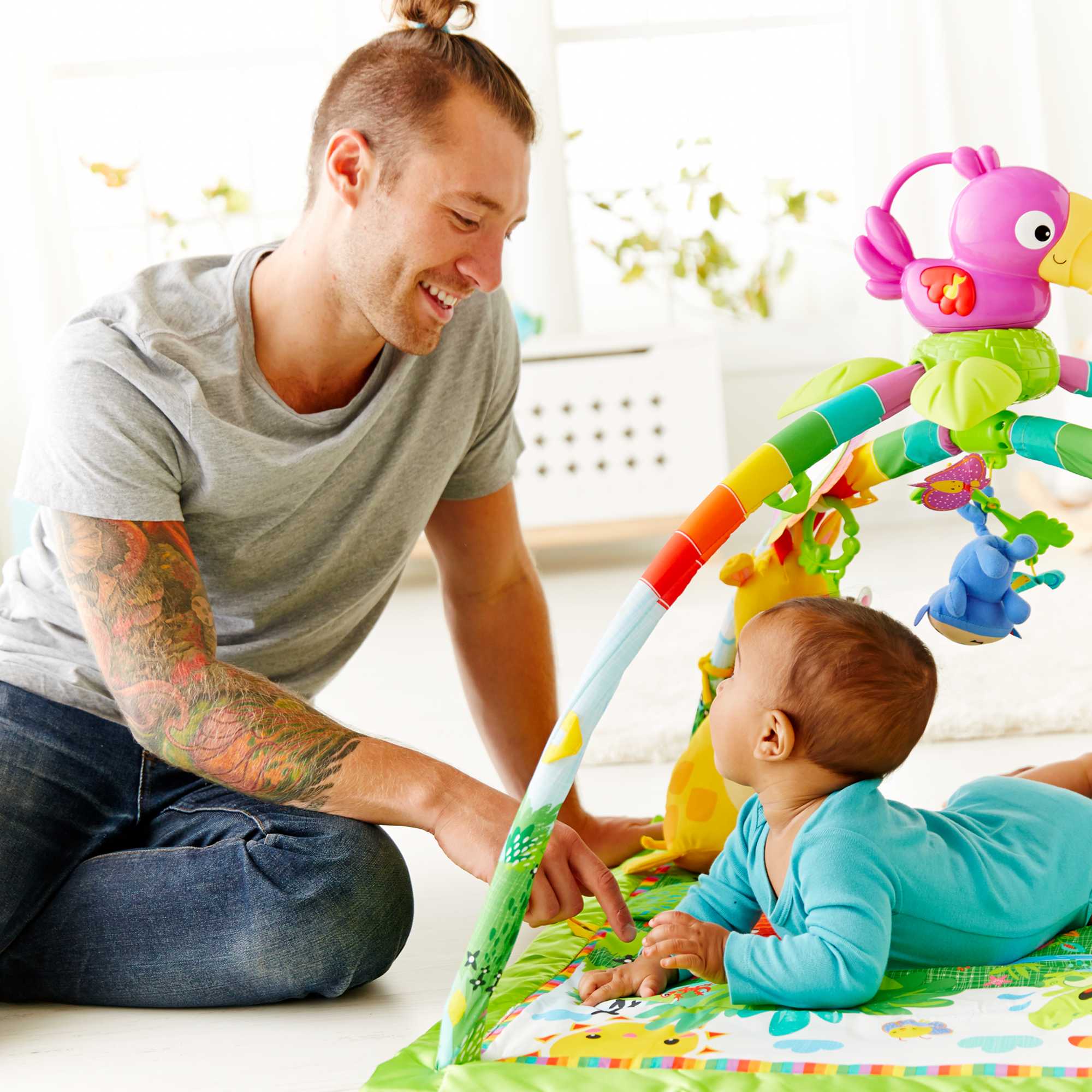 Fisher-Price Rainforest Music & Lights Deluxe Gym - Image 2