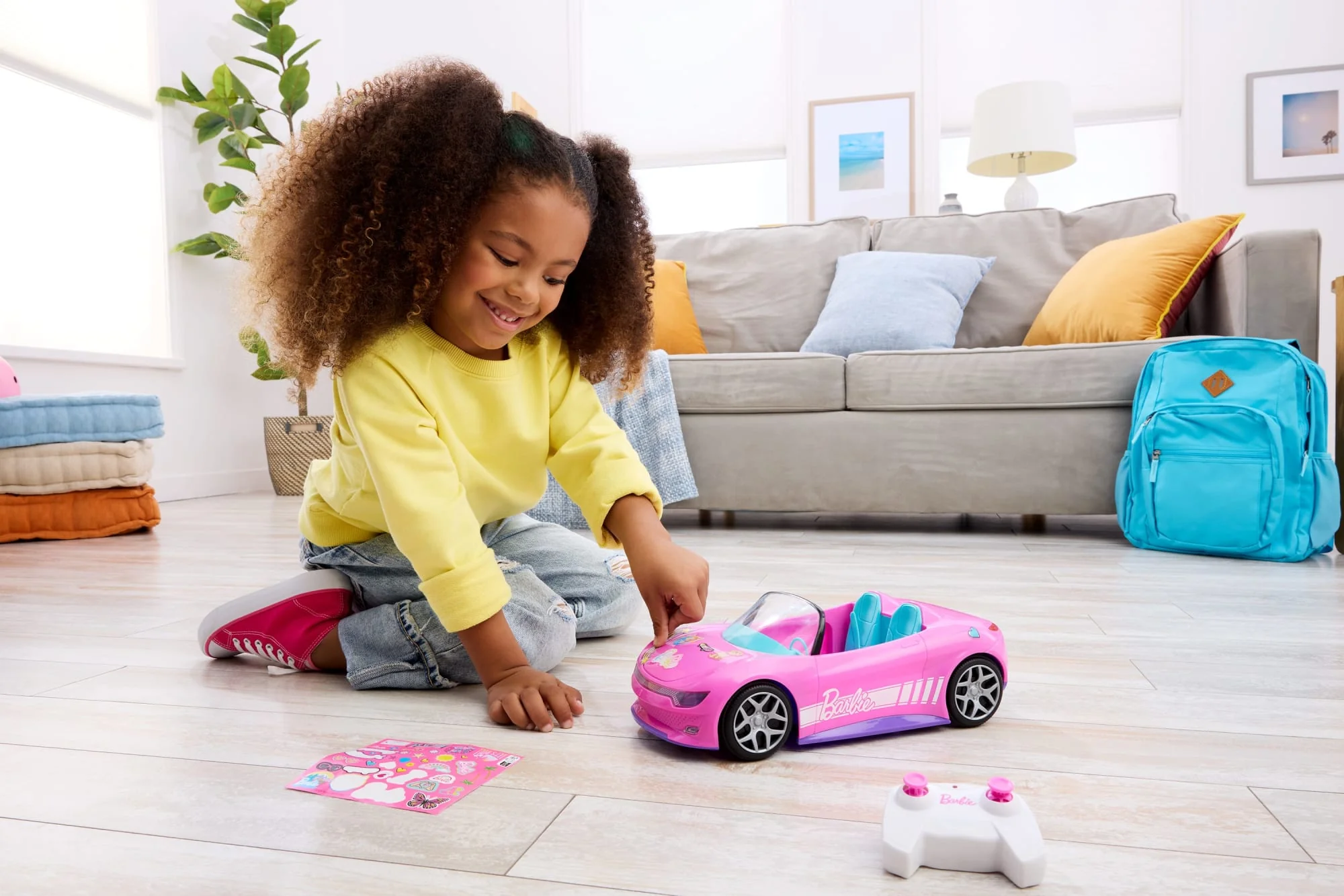 Hot Wheels RC Barbie Convertible, Battery-Powered Remote-Control Toy Car, Fits 2 Barbie Dolls - Image 2