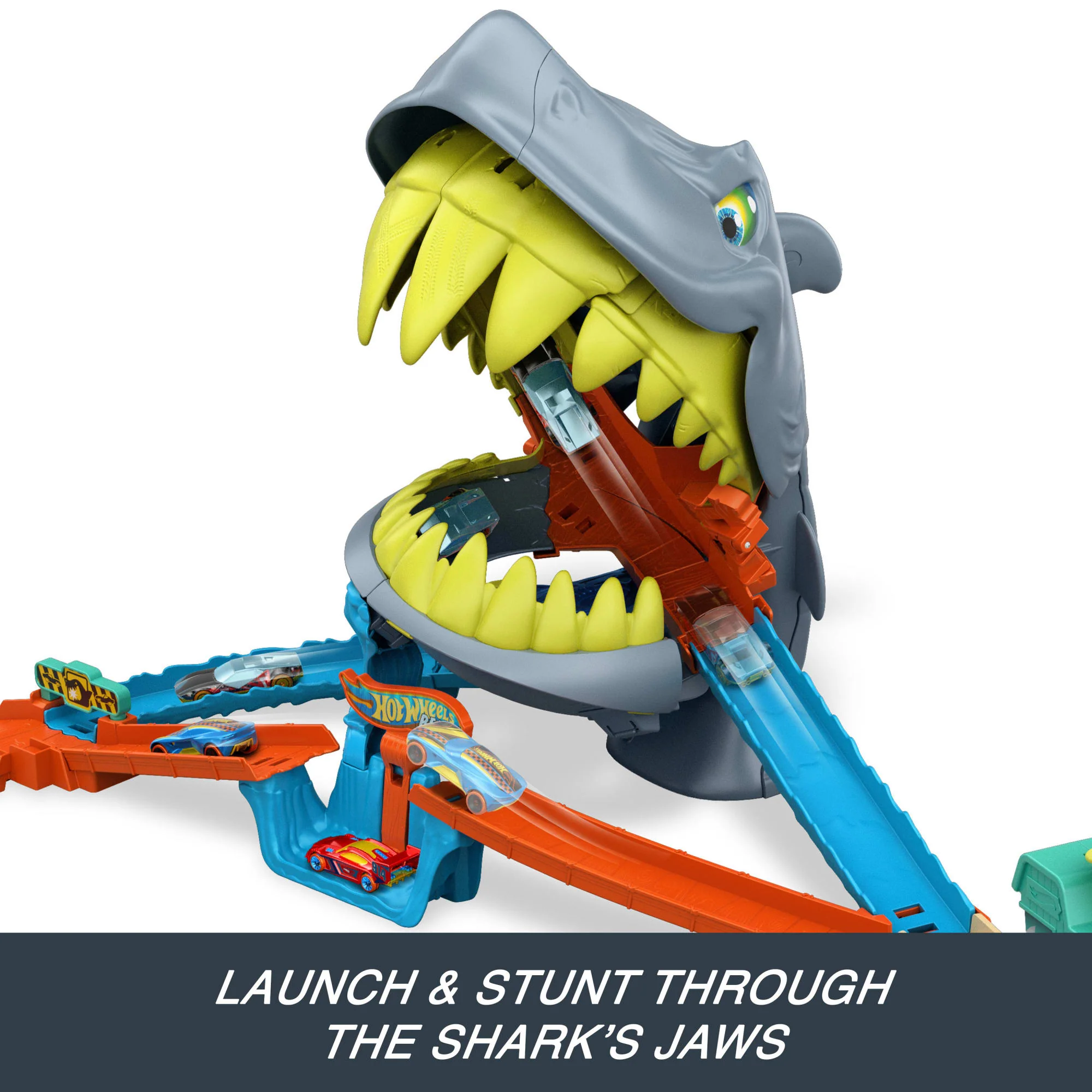 Hot Wheels City Shark Chomp Beach Playset & 1:64 Scale Die-Cast Toy Car, Big Win Moment - Image 3