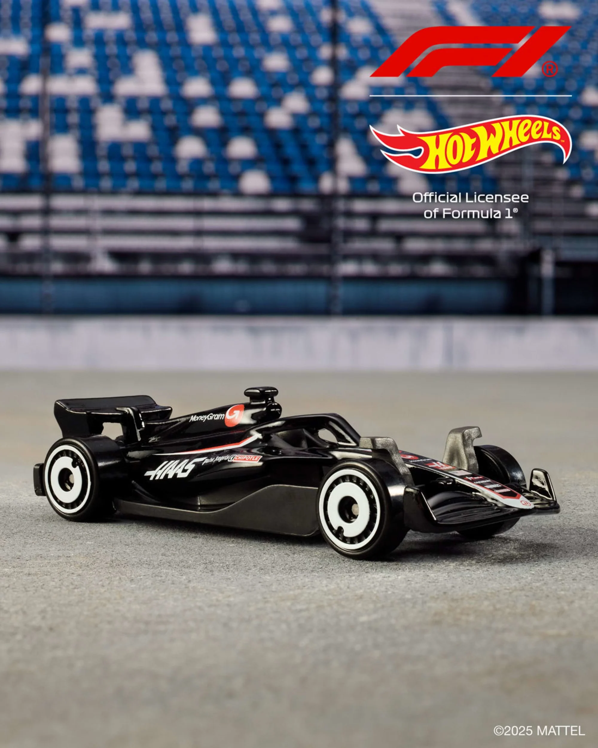 Hot Wheels 5-Pack Race Team, Set Of 5 Formula 1-Themed 1:64 Scale Die-Cast Toy Cars - Image 5