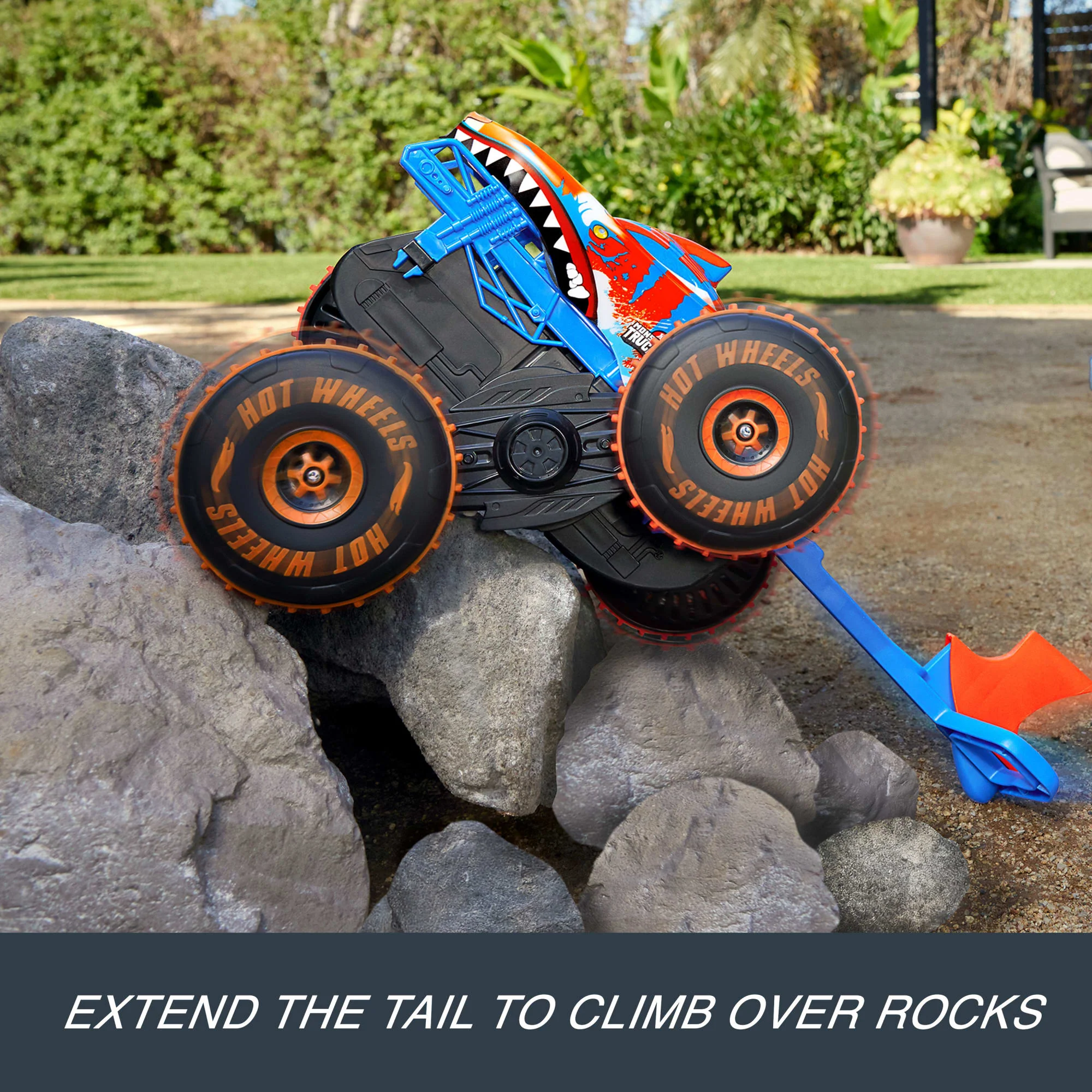 Hot Wheels Monster Trucks Tiger Shark Climber RC Vehicle, Battery-Powered Remote-Control Toy Truck - Image 2