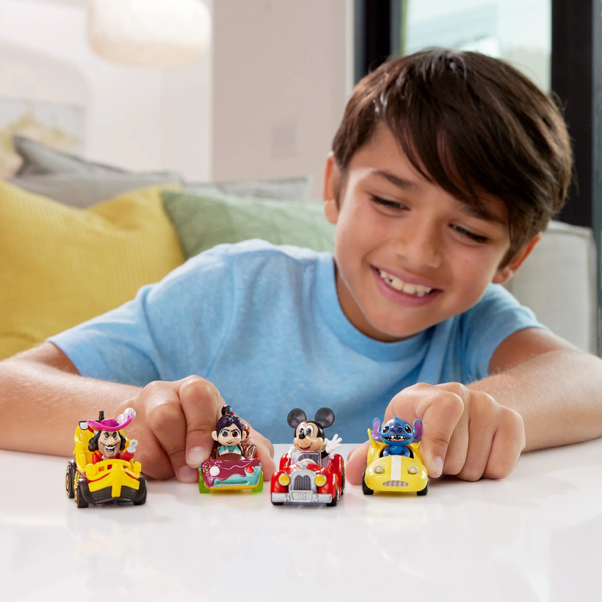 Hot Wheels RacerVerse Vehículo de Juguete Capitán Garfio - Image 2