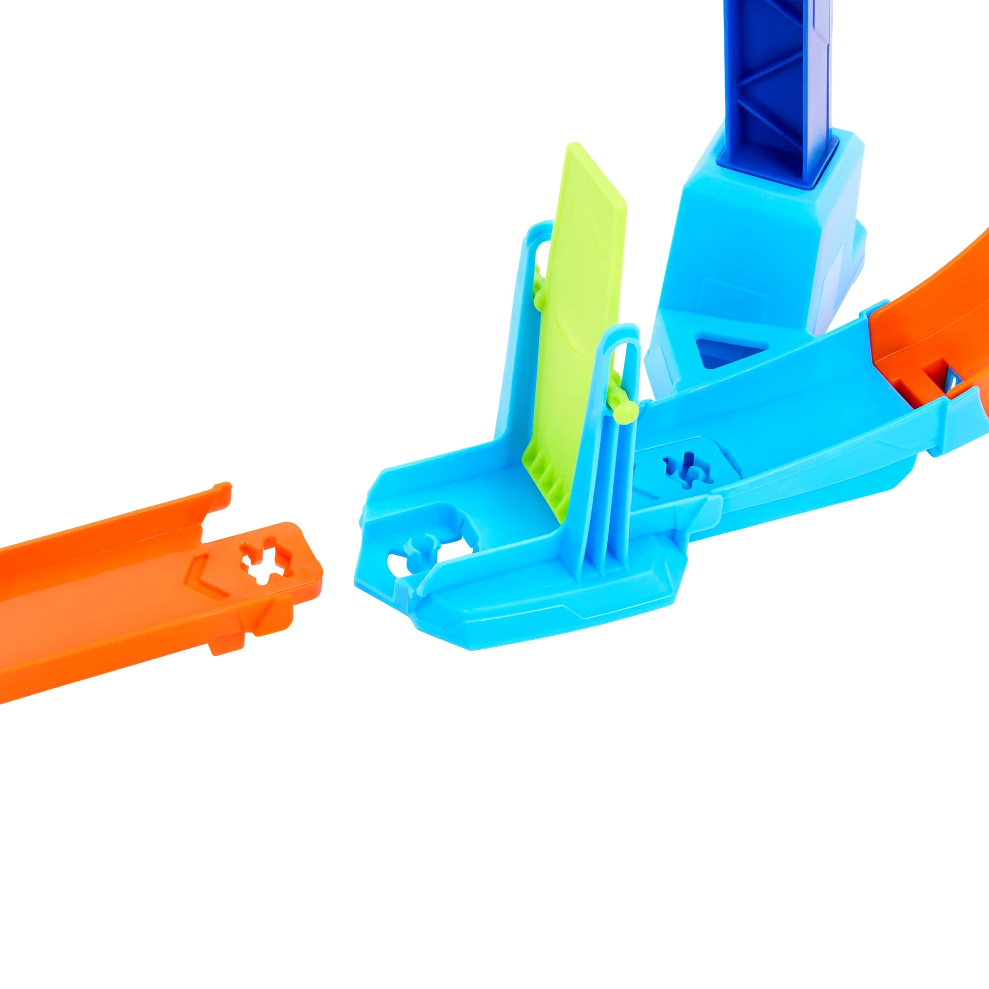 Hot Wheels Stunt Tracks Corkscrew Jump Champion Track Set & 1:64 Scale Toy Car, Speed Snap Track - Image 4