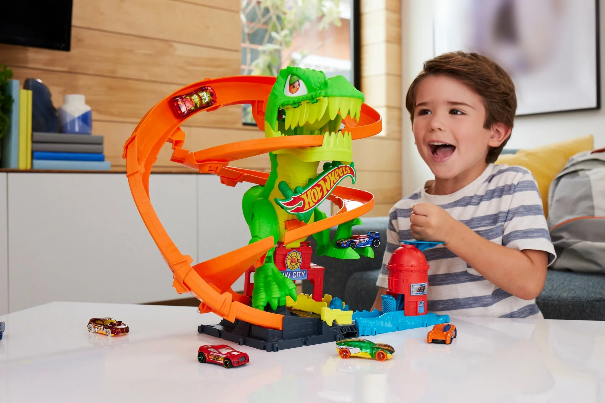 Hot Wheels  Ville  Échelle1:64  Coffret  T-Rex Bataille de Feu - Image 2