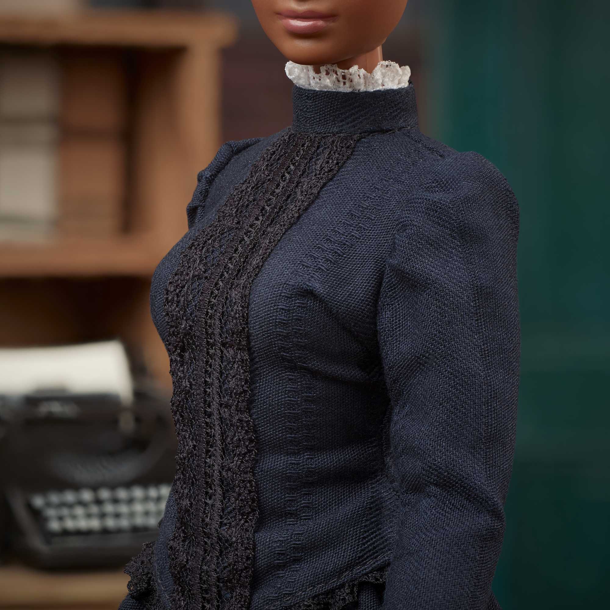Ida B. Wells Barbie inspiring Women Doll - Image 4