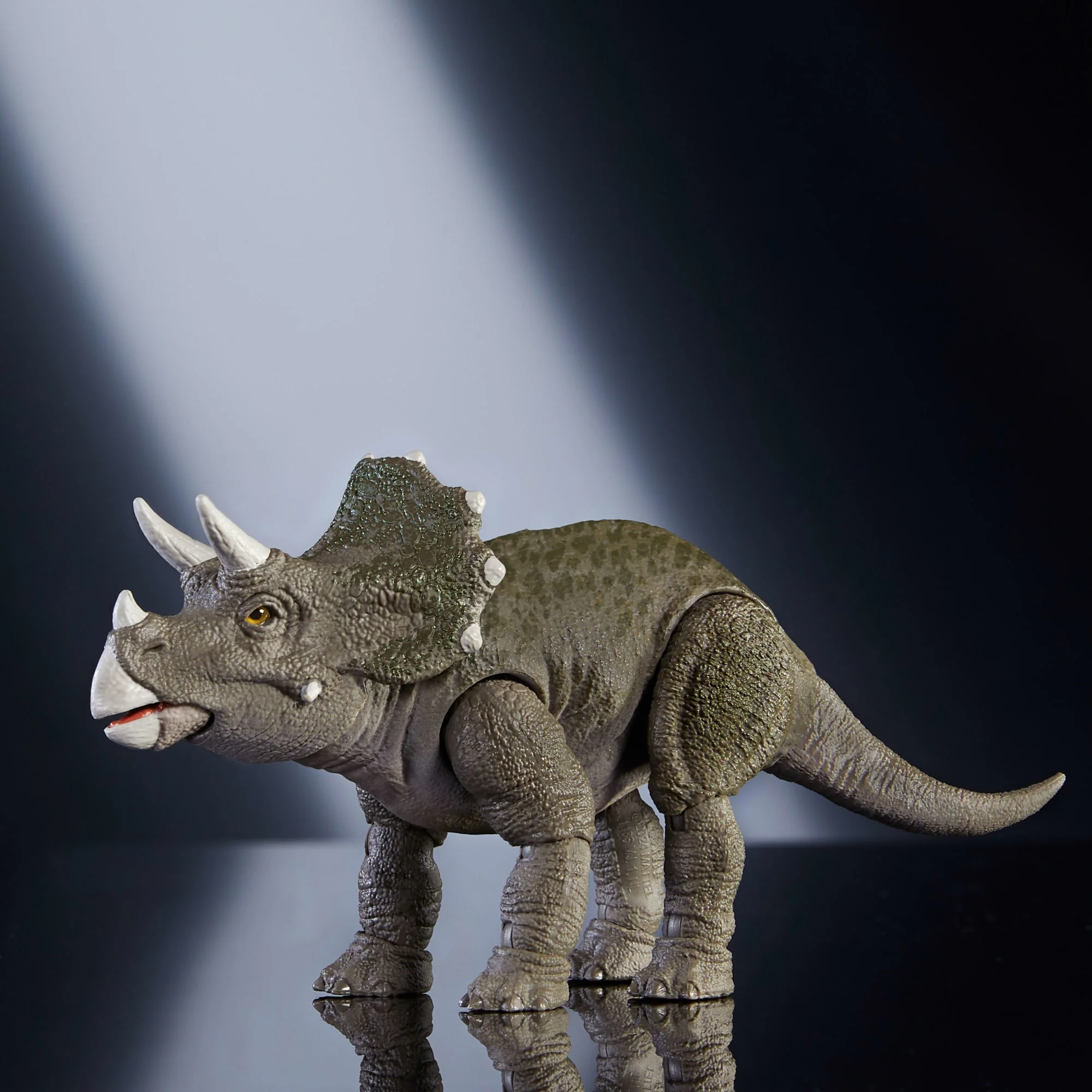 Jurassic World Dinossauro de Brinquedo Triceratops Juvenil - Image 5