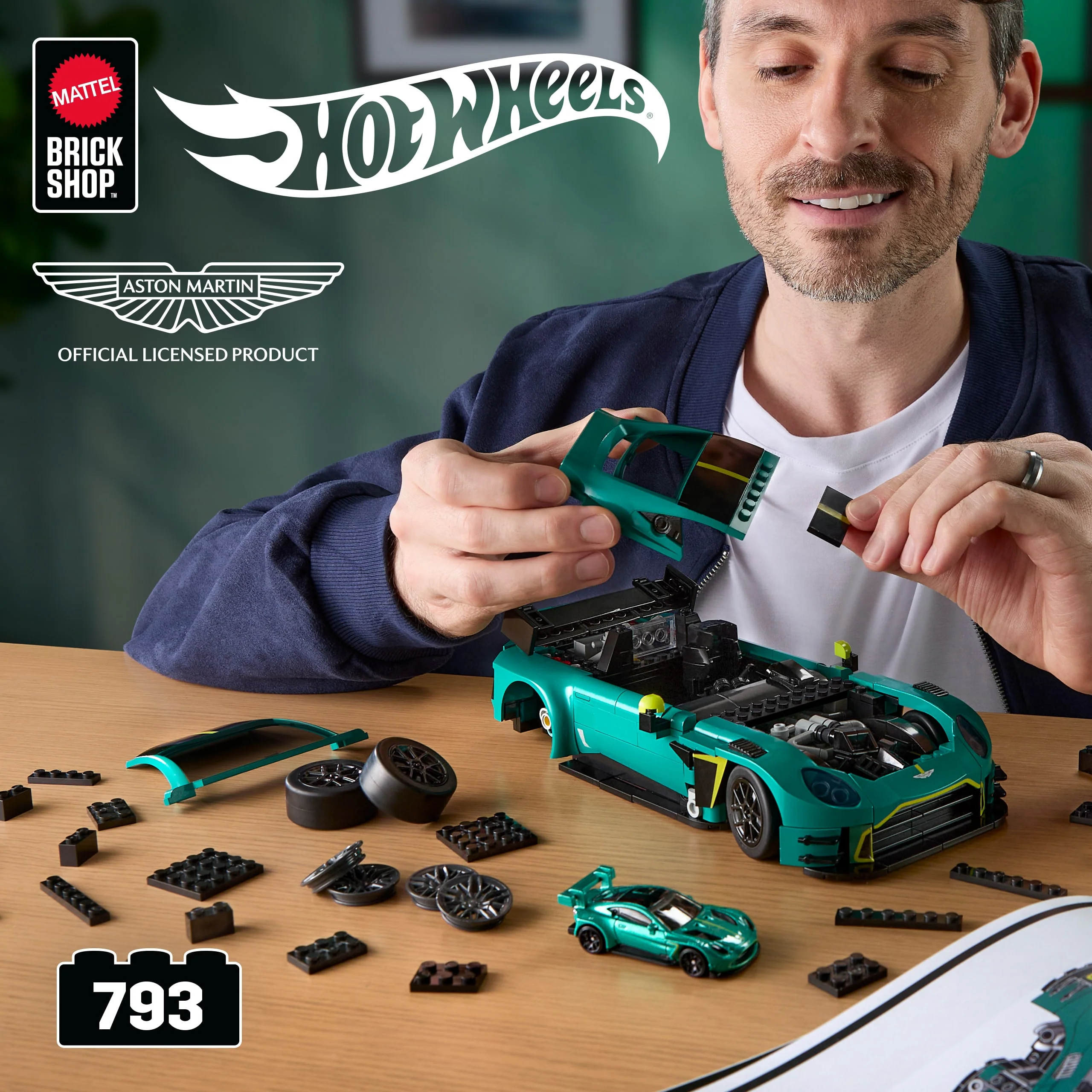 Mattel Brick Shop Hot Wheels ’24 Aston Martin Vantage Gt3 Building Toy Kit (793 Pieces), For Collectors - Image 2