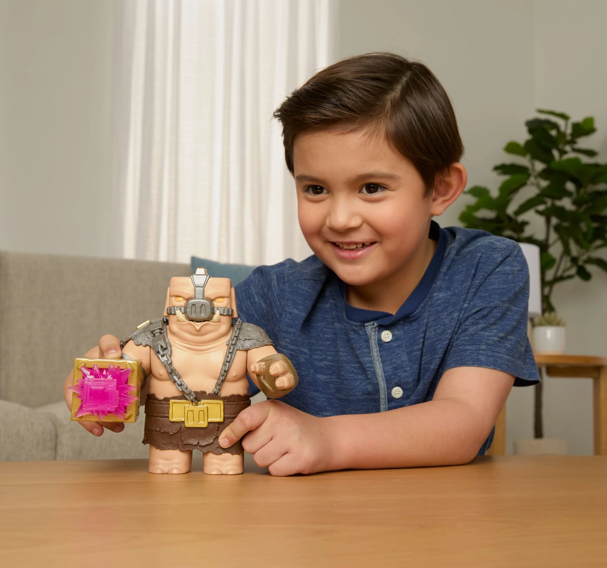 Minecraft Battle Mode Great Hog Large Action Figure, Lights & Sounds, Inspired By A Minecraft Movie - Image 2
