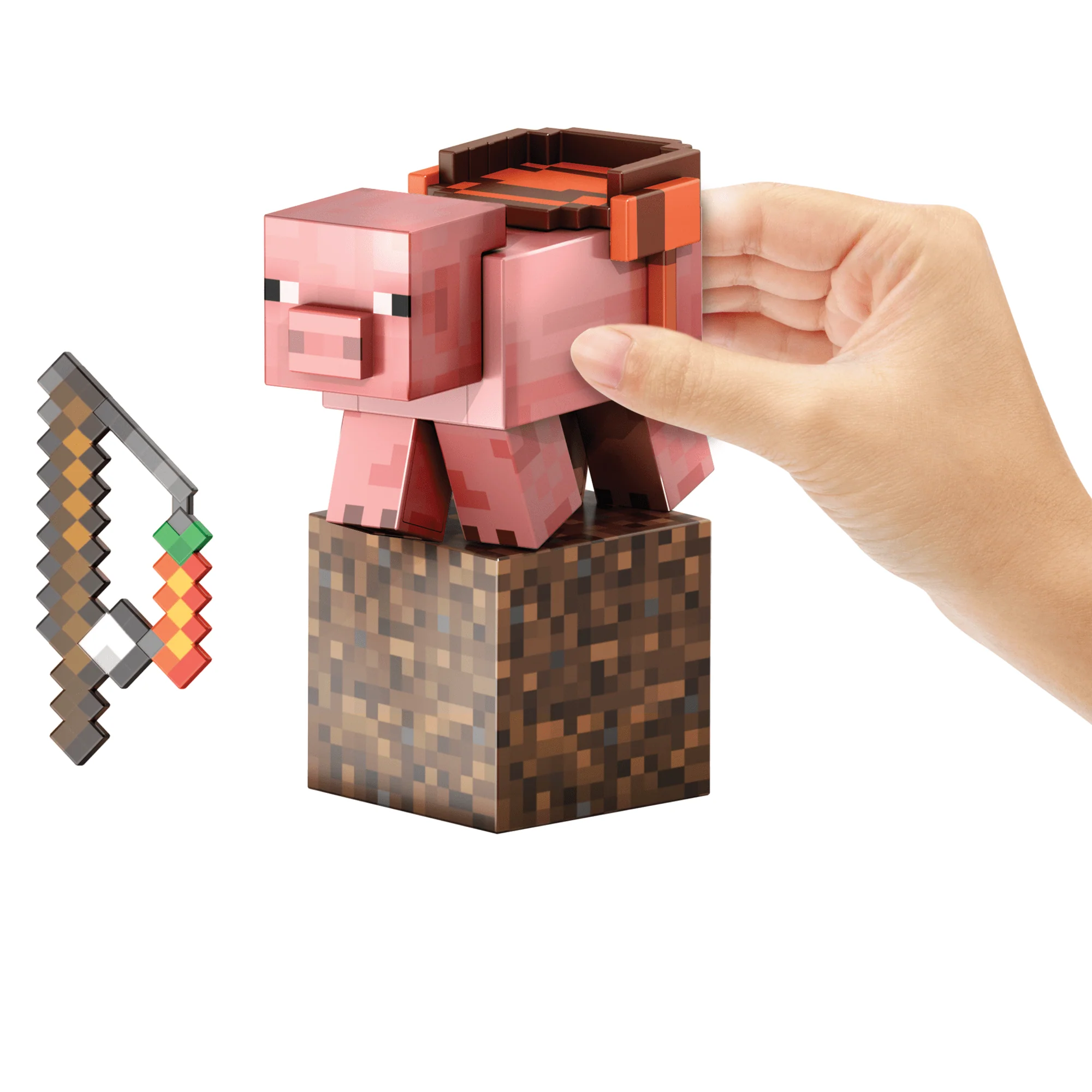 Minecraft Diamond Level Pig Action Figure, 4 Accessories, 5.5-in Collector Scale - Image 2
