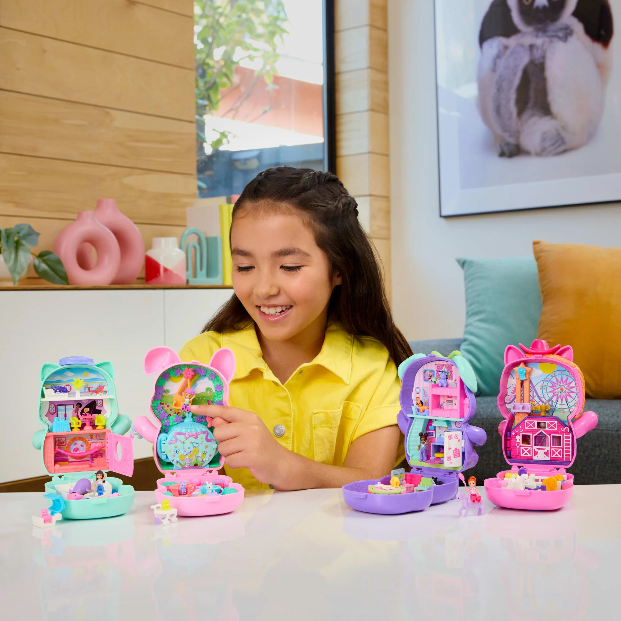 Polly Pocket Core Compact Playsets With Doll, Pet, & Accessories, Travel Toys With Surprise Reveals - Image 2