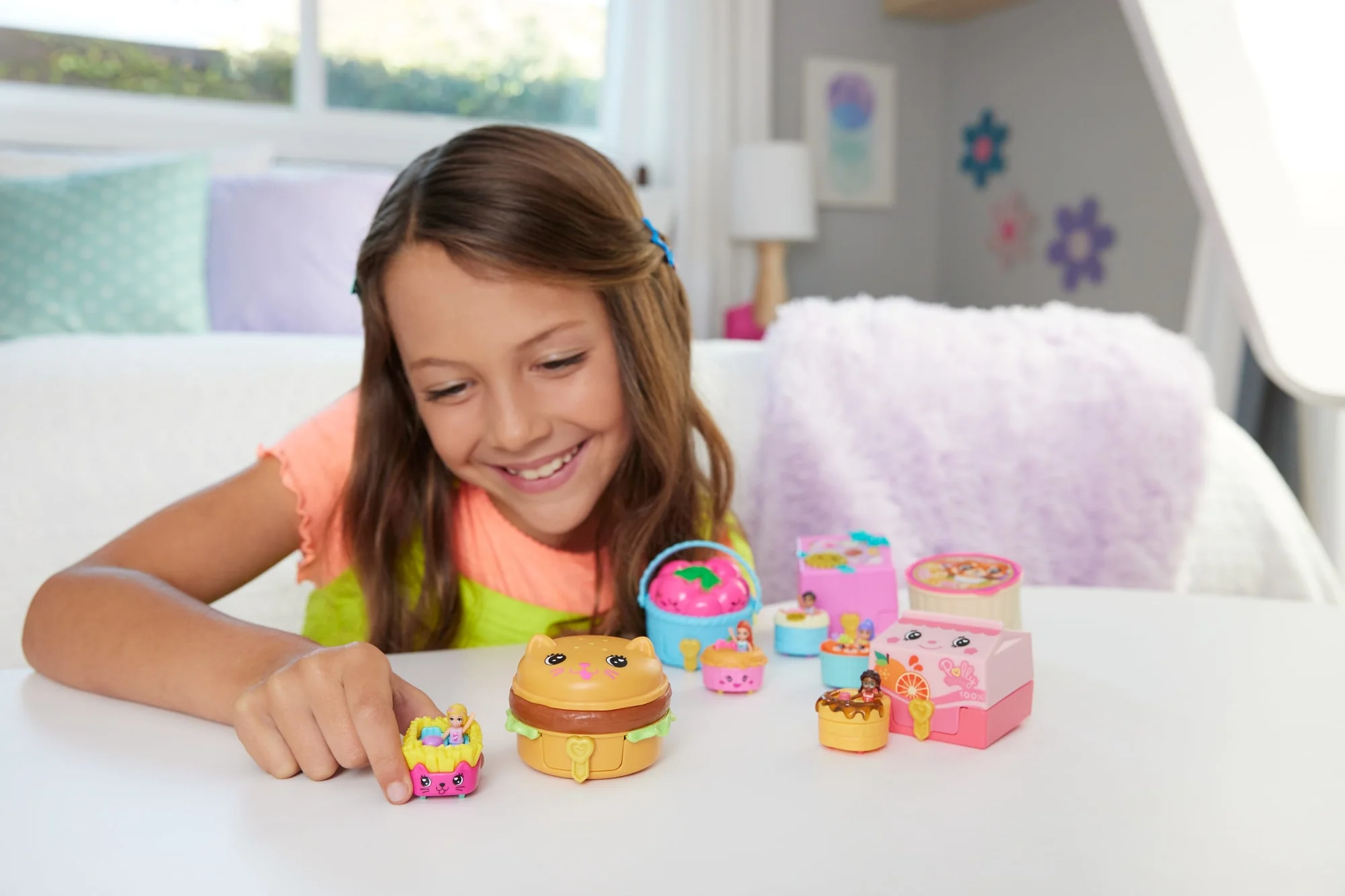 Polly Pocket  Tiny Take Out Reveal  Assortiment, Thème Alimentaire - Image 2