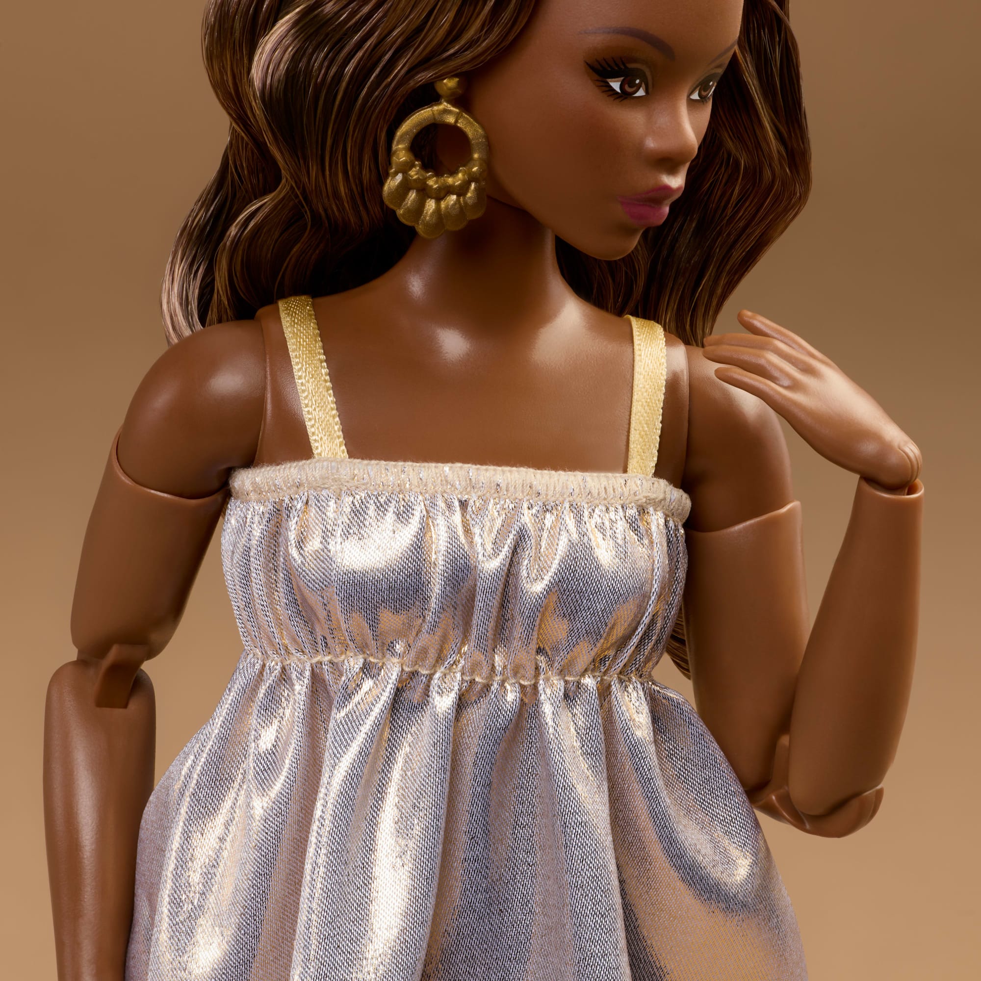 Barbie-Barbie Basics Modèle 09-Poupée Brune Avec Robe Dorée - Image 4