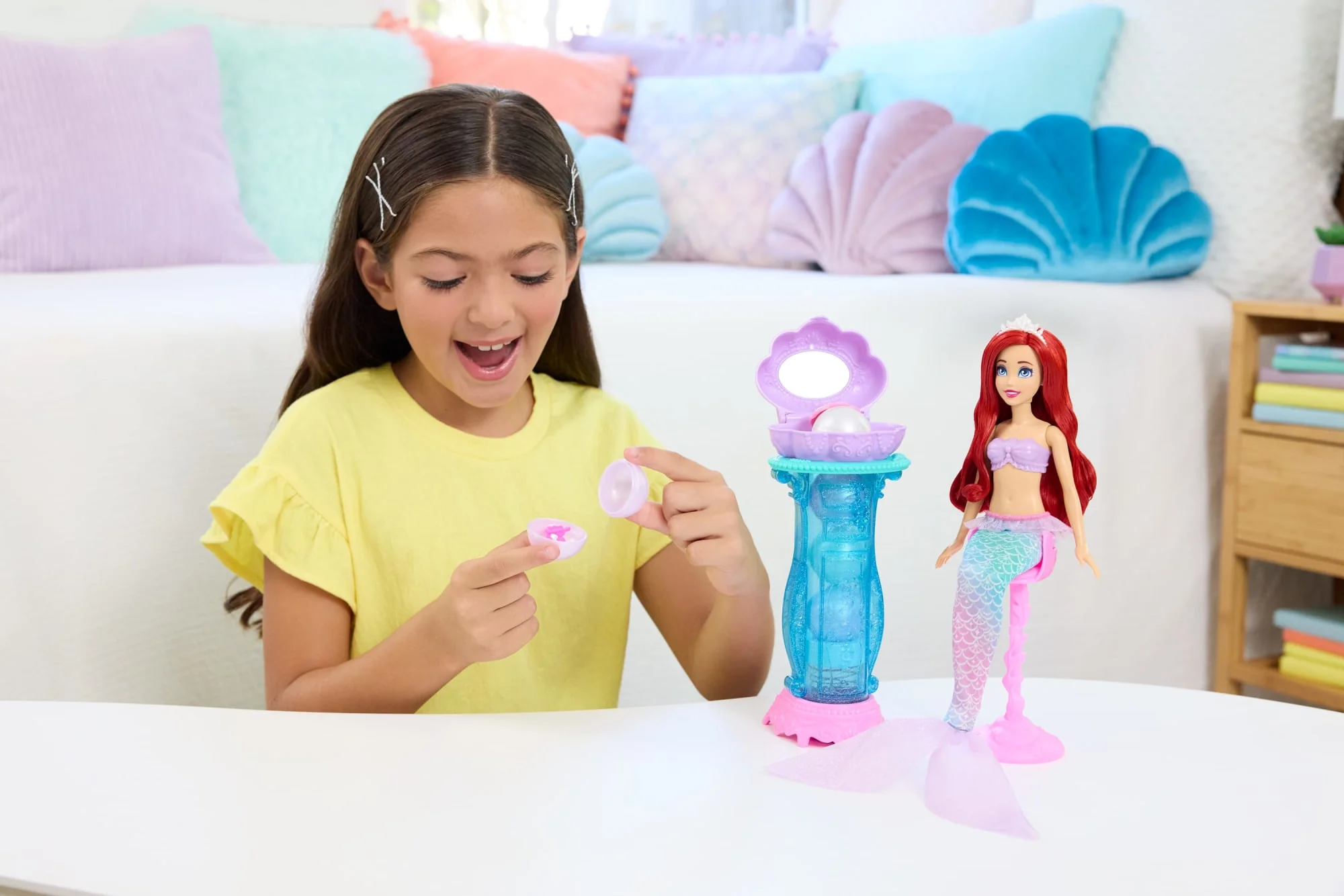 Princesses Disney Poupée et Accessoire Ariel Coiffeuse Mystère - Image 2