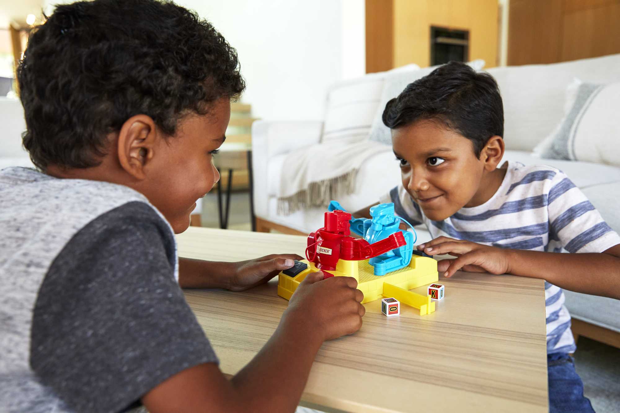 Rock ’Em Sock ’Em Robots Frapper Ou Bloquer - Image 2