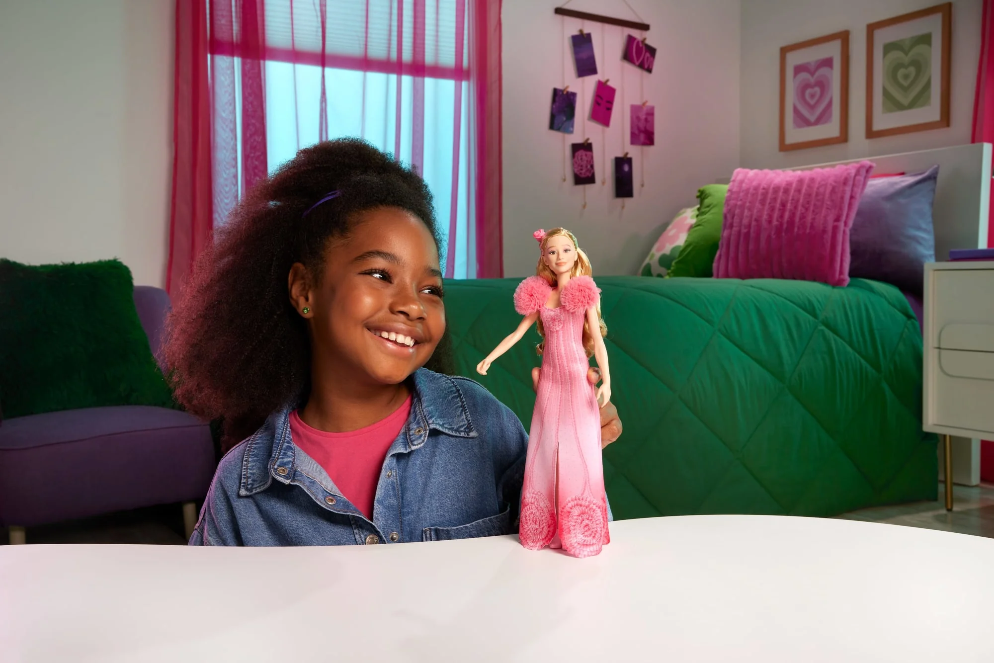 Wicked Singing Glinda Fashion Doll, Posable With Removable Movie Fashions & Accessories - Image 2