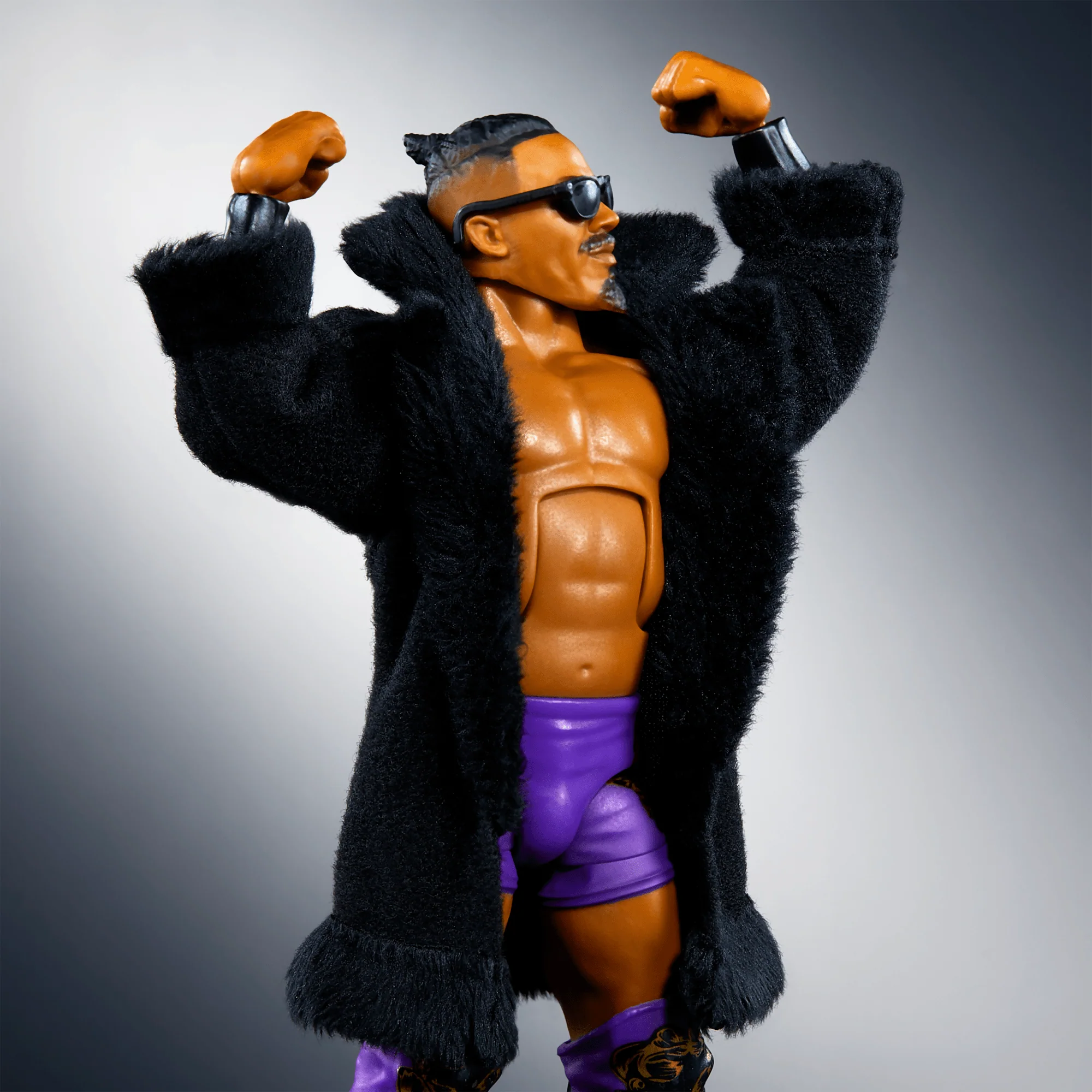 WWE Elite Carmelo Hayes Action Figure, 6-inch Collectible Superstar With Articulation & Accessories - Image 2