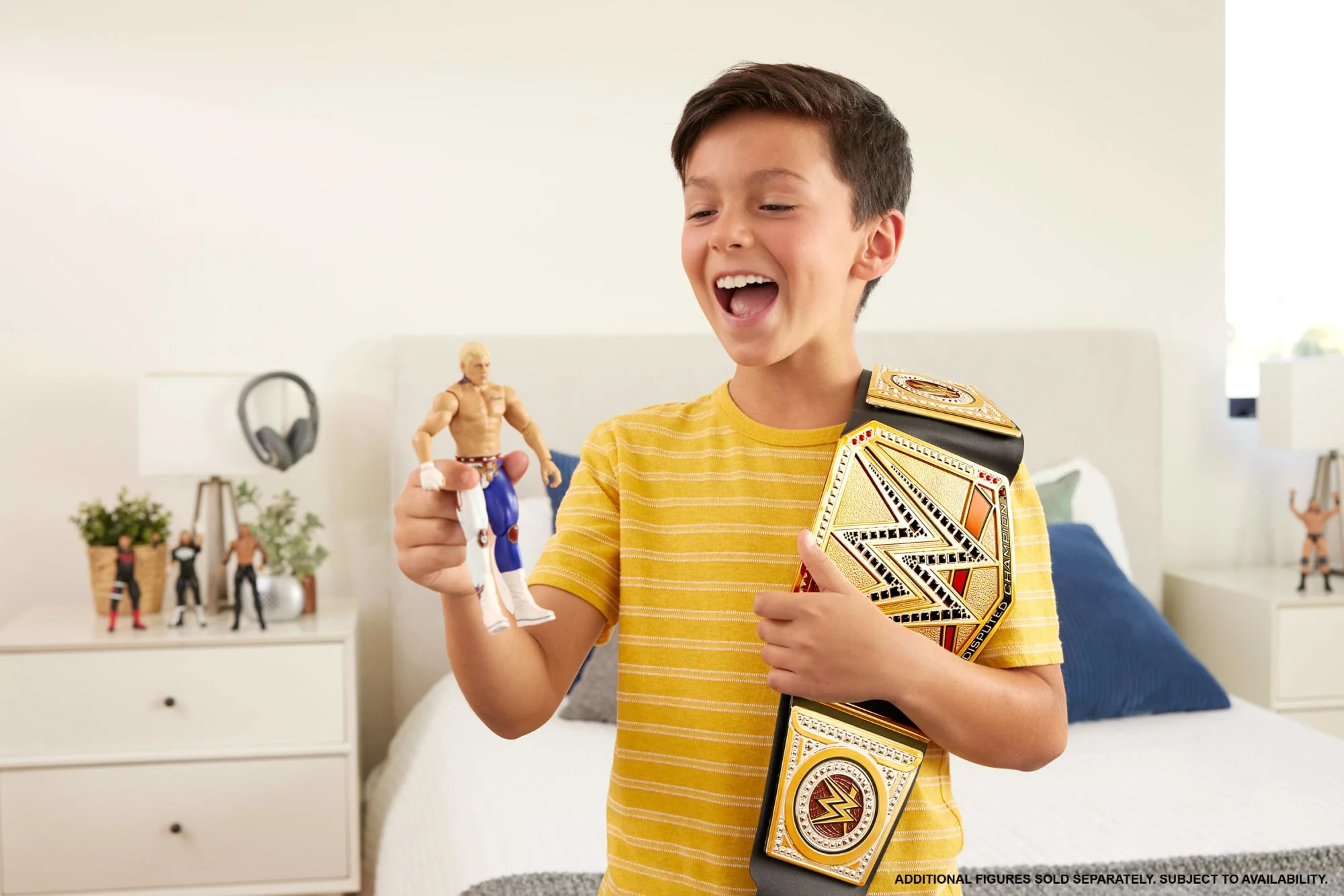 WWE Championship Title, Undisputed WWE Universal Role-Play & Costume, Leather-Like Belt - Image 2